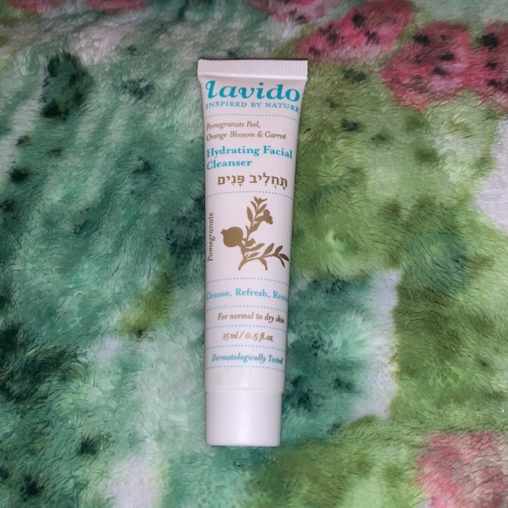 Lavido Hydrating Facial Cleanser 0.5oz 15m…